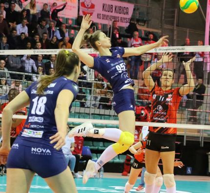 Europejskie puchary: Developres i Budowlani z ważnymi zwycięstwami