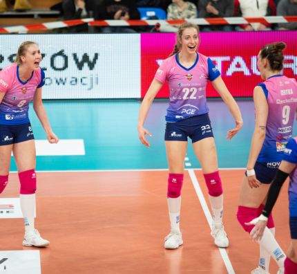 Gwiazdy siatkówki w Krośnie! Zbiórka krwi!