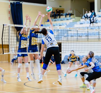 1LK: Pewne zwycięstwo UJ CM Solna Wieliczka 