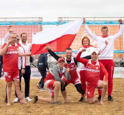 Polacy kontynuują złotą serię w Beach ParaVolley'u