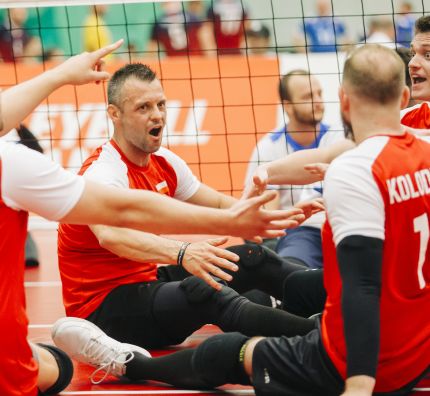 Polska zdobywa srebrny medal w siatkówce na siedząco