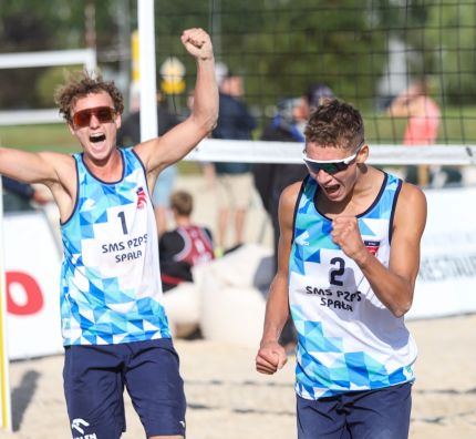 Trzy medale polskich par na mistrzostwach EEVZA U18 w Rydze