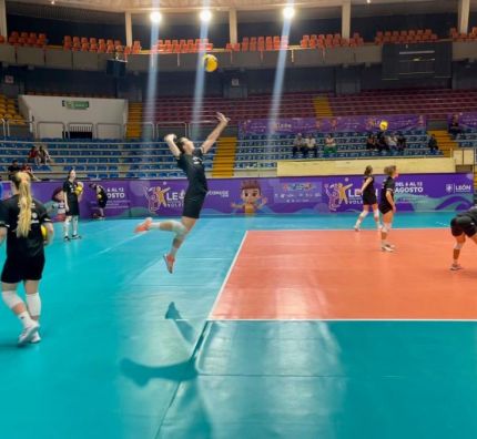 Polskie siatkarki już trenują w Leon