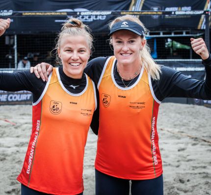 Jagoda Gruszczyńska i Aleksandra Wachowicz rozpoczynają mistrzostwa QKOTC