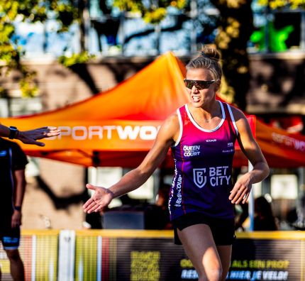 Mistrzostwa QKOTC: Gruszczyńska/Wachowicz grają dalej