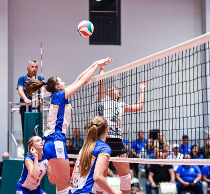 1. Liga Kobiet: UJ-CM Solna Wieliczka - MKS COPCO Imielin