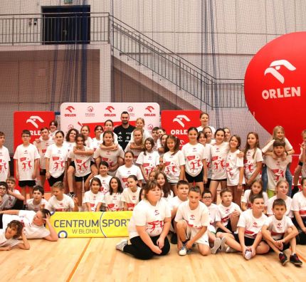 Inspirujące lekcje. Mistrzowie sportu ćwiczyli z uczniami