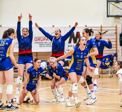 1LK: Karpaty-PANS Krosno zwyciężają w Wieliczce 