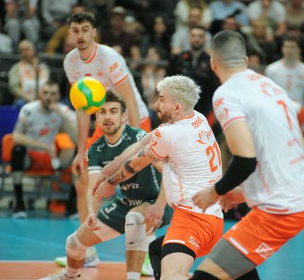 Jastrzębski Węgiel dwa sety od finału Ligi Mistrzów