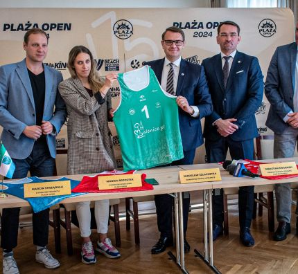"Myślenice kochają siatkówkę" - konferencja zapowiadająca turniej Beach Pro Tour Futures i 15. edycję Plaży Open