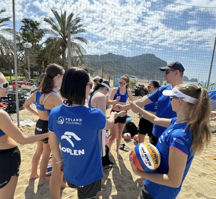 Udane zgrupowanie kadr młodzieżowych w siatkówce plażowej w Turcji