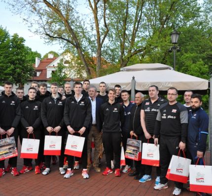 Kadra juniorów przed turniejem kwalifikacyjnym do mistrzostw świata