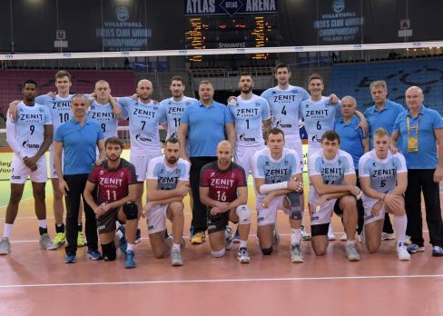 2017-12-12 - KMS ZenitKazan PersonalBolivar